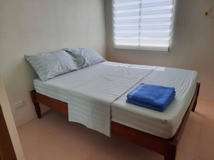Veronica'S Homestay At Marina Spatial Condo Dumaguete City Exterior foto