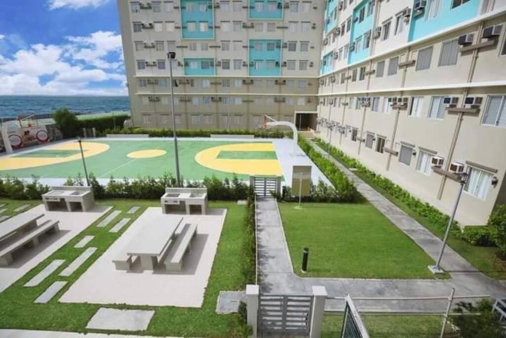 Veronica'S Homestay At Marina Spatial Condo Dumaguete City Exterior foto